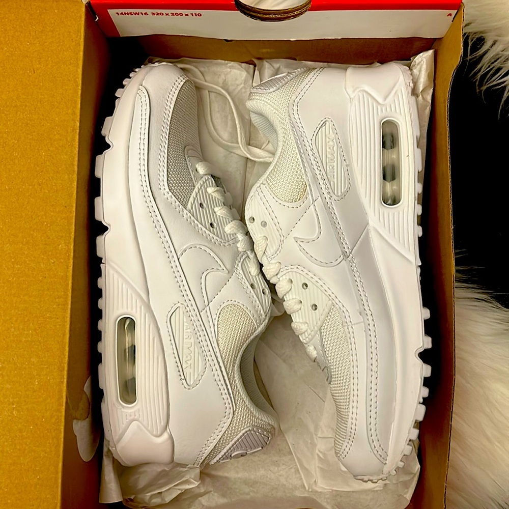 Nike Air Max 90 | Women’s 6.5 Men’s 5
